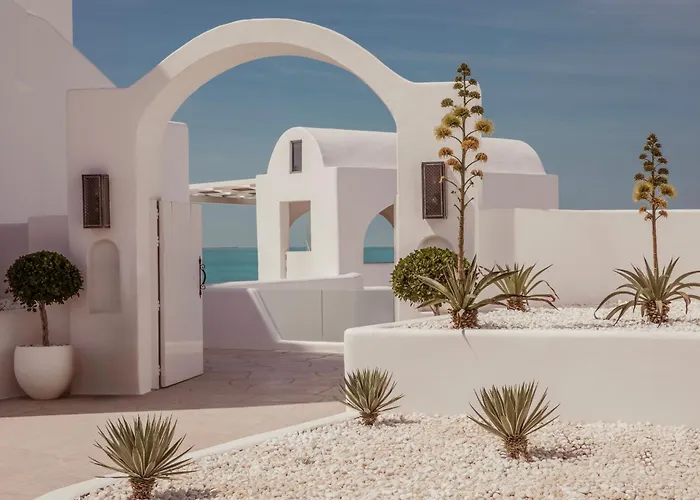 Anantara Santorini Abu Dhabi Retreat-Adults Only