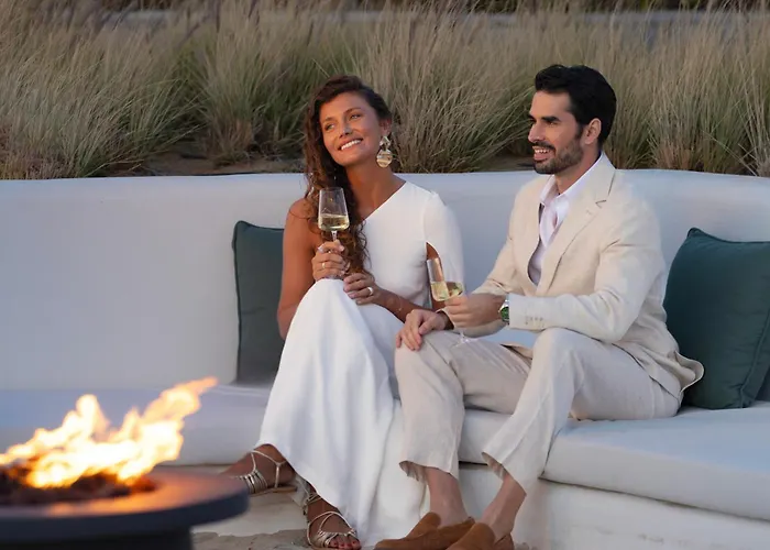 Anantara Santorini Abu Dhabi Retreat-Adults Only