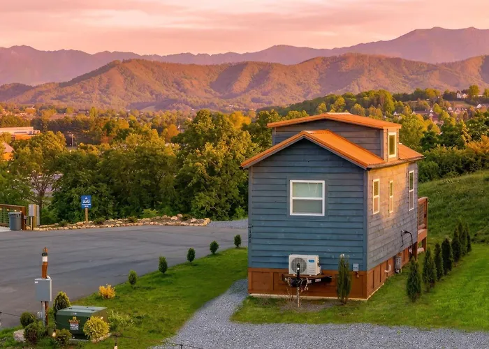 Sojourn Lodging
