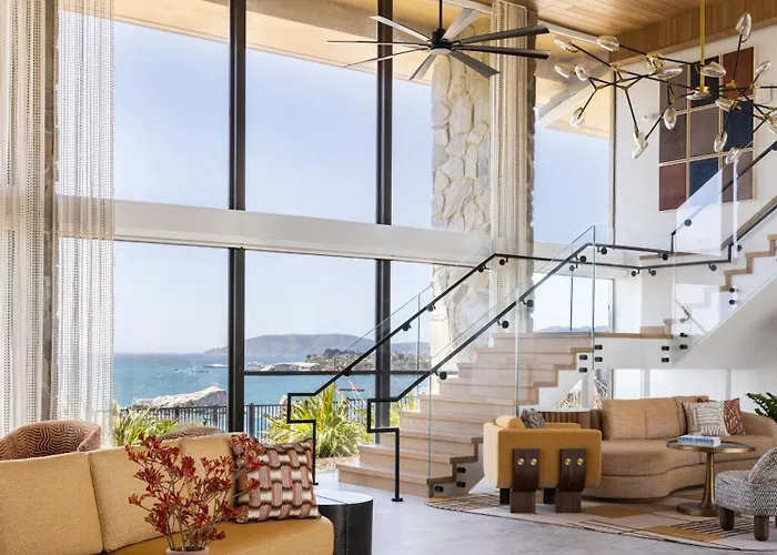 Shore Cliff Hotel