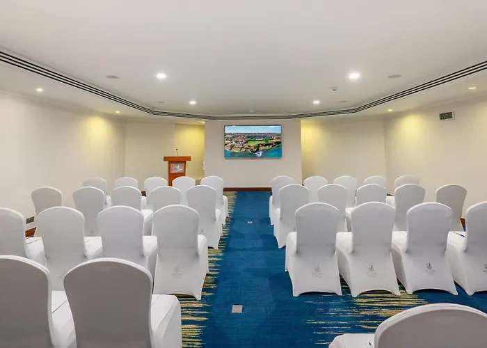 Sea Cliff Hotel