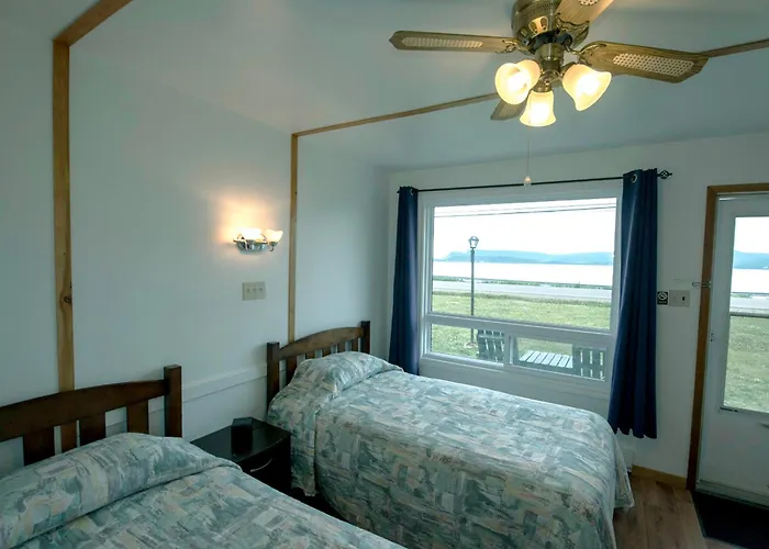 Sea Breeze Motel