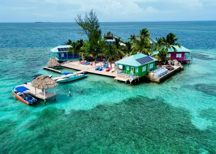 King Lewey'S Island Resort