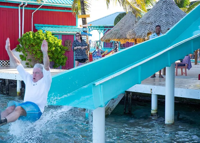 King Lewey'S Island Resort
