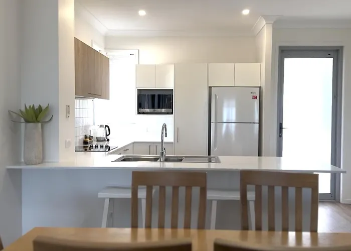 Pacific Marina Apartments