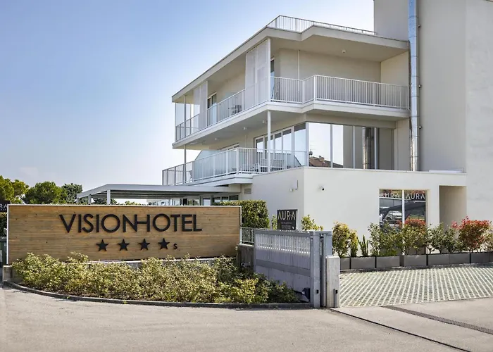 Vision Hotel