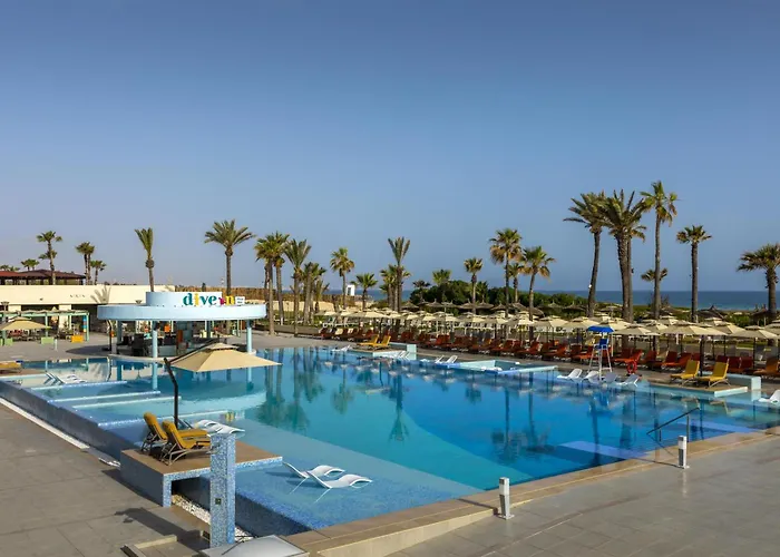Hilton Skanes Beach