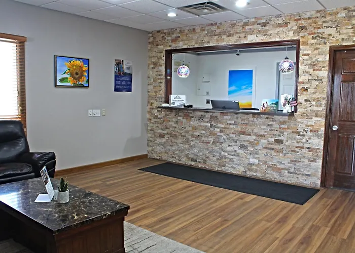 Days Inn By Wyndham West-Eau Claire