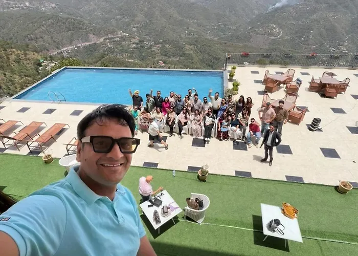 Astra Resort And Caffe