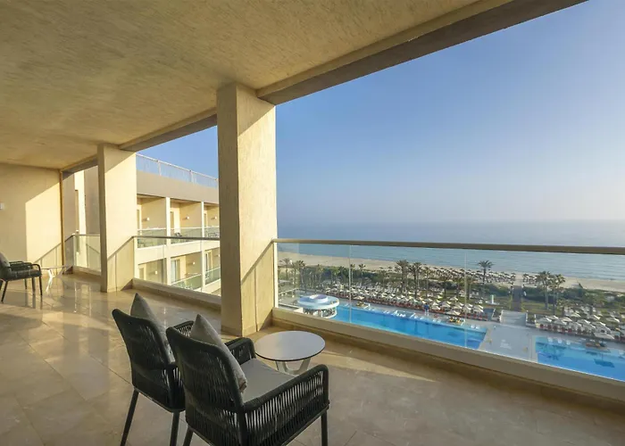 Hilton Skanes Beach