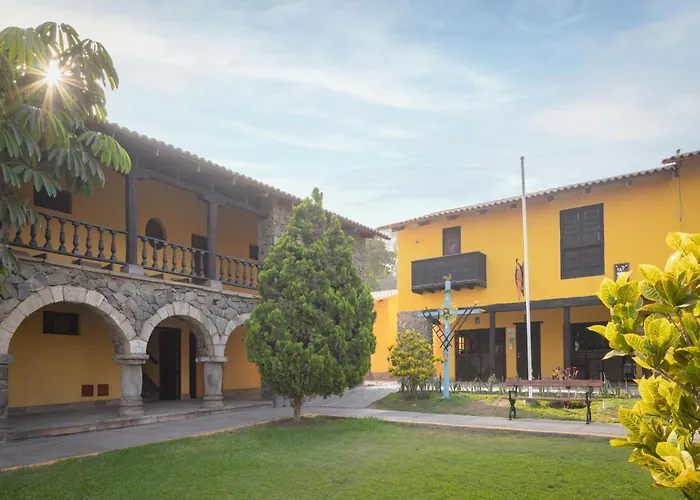 Decameron El Pueblo
