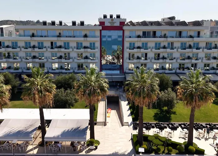 Premium Beach Hotel