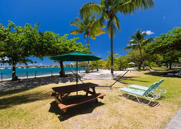 Lance Aux Epines Cottages