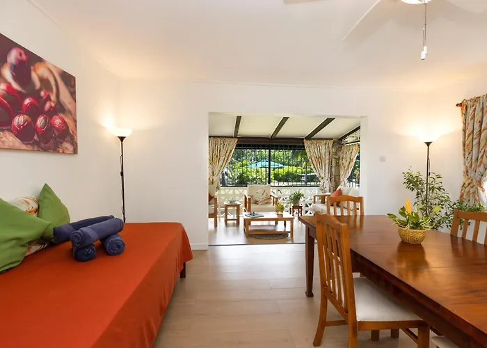 Lance Aux Epines Cottages