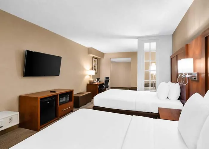 Comfort Suites Orlando Airport