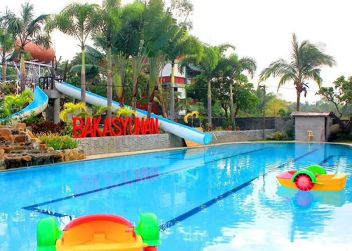 Bakasyunan Resort And Conference Center - Zambales