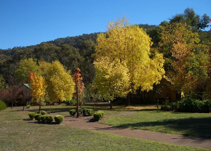 Willowlake Cottages