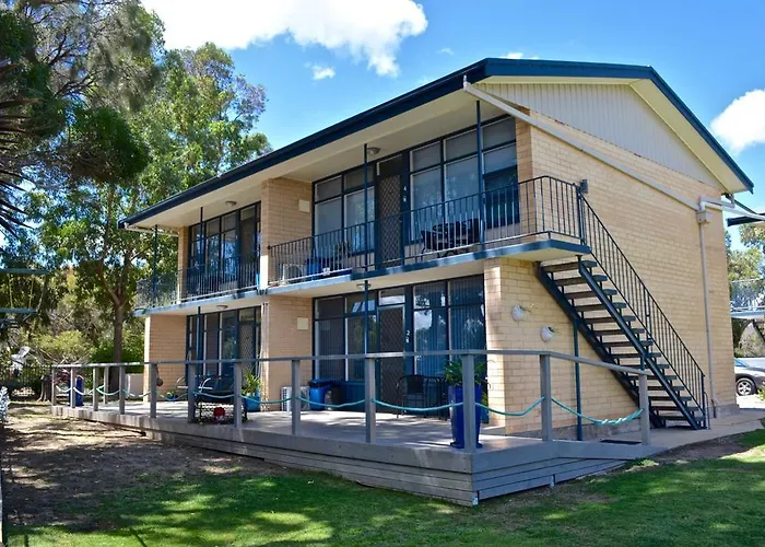 Longbeach Apartments