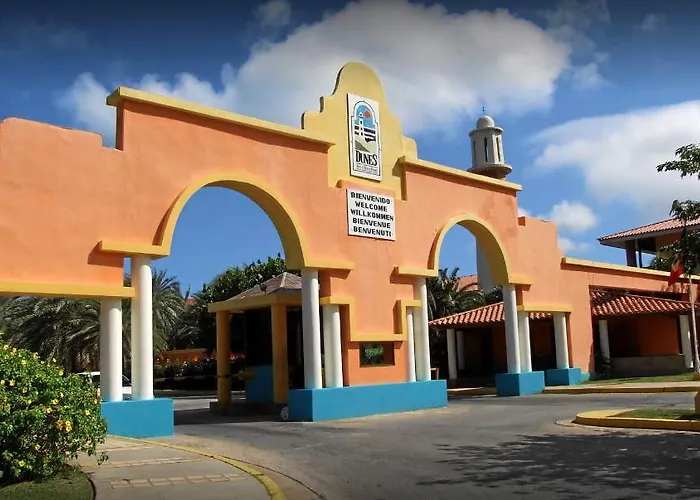 Sunsol Ecoland And Beach Resort Pedro Gonzalez