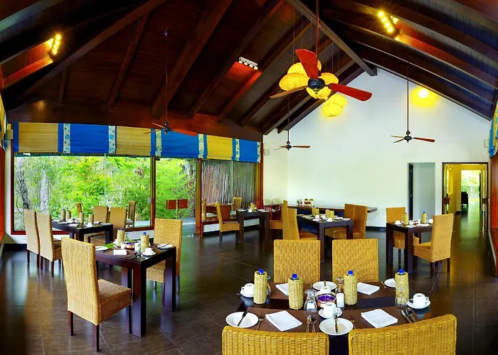 Niraamaya Retreats Cardamom Club Thekkady