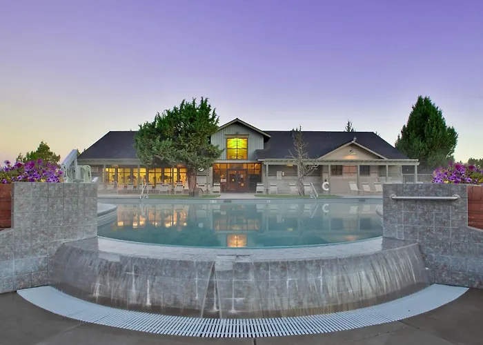 Lodge At Eagle Crest