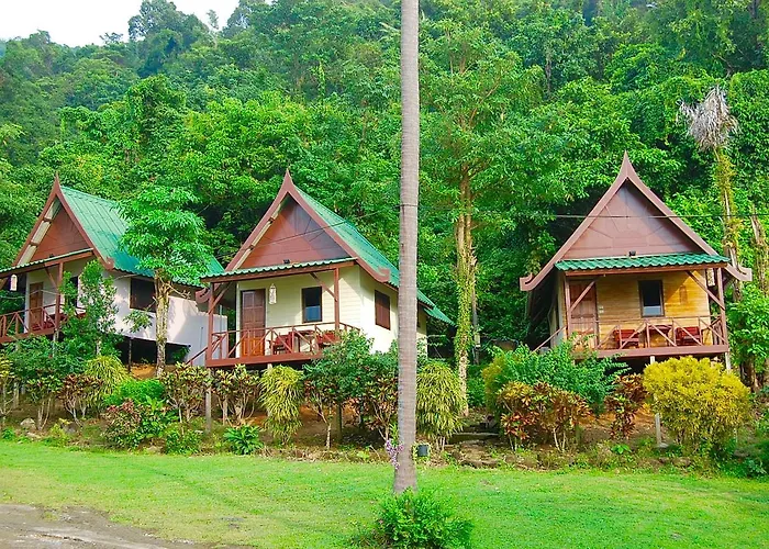 Tp Hut Bungalows