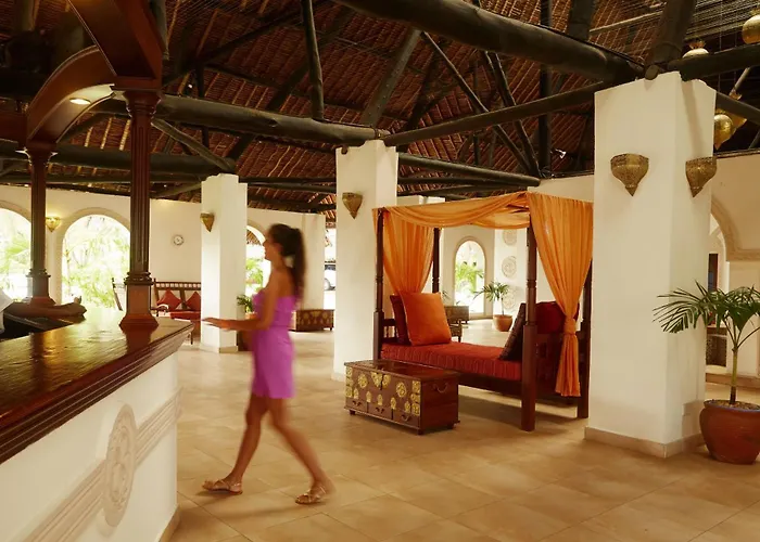 Neptune Village Beach Resort & Spa Galu