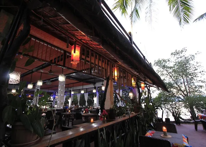 Discovery Island Resort Coron