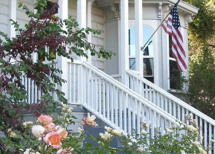 Yosemite Rose Bed And Breakfast