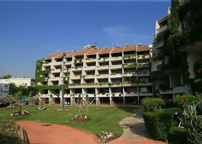 Cimer Saframarine Beach Resort