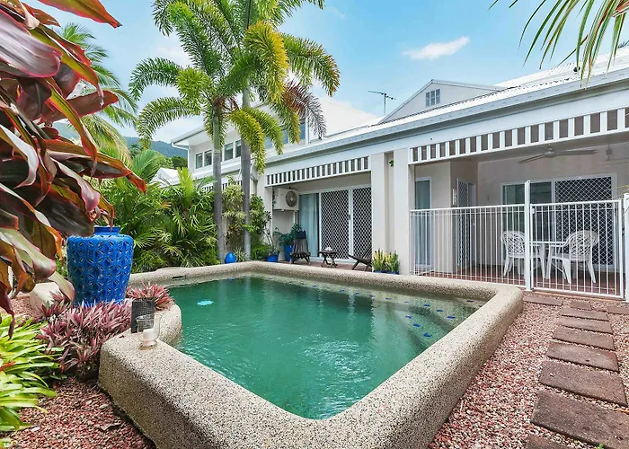 The Villas Palm Cove-Private Pool In Each Villa