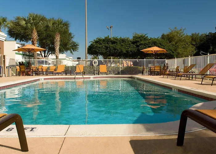 Fairfield Inn & Suites By Marriott Orlando Lake Buena Vista