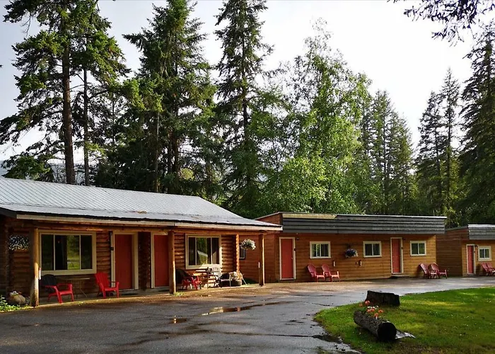 Overlook Inn & Cabins